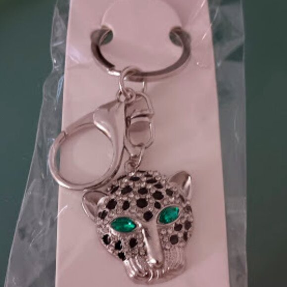 MINT Cheetah Silver Black Enamel Green & Clear Crystals Purse Charm Key Chain - Picture 2 of 7